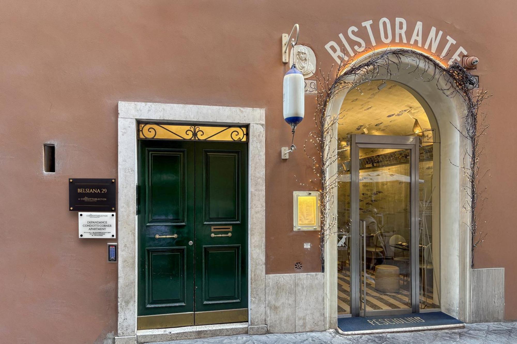 Condotti Corner Apartment Piazza di Spagna Roma Esterno foto